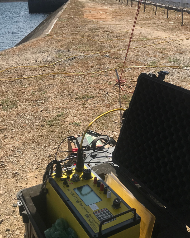 SuperSting setup at a Brazilian dam with leakage